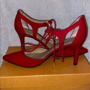 Unisa 2’ Red High heels